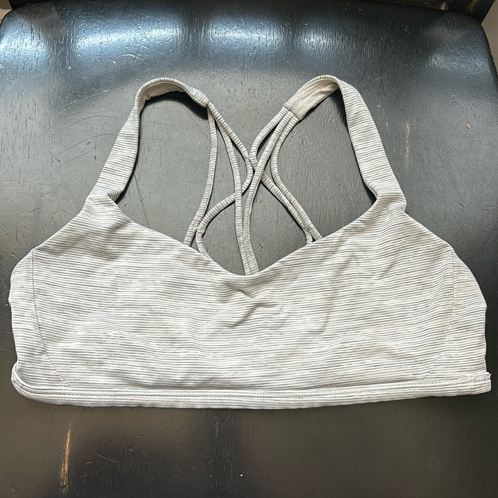 Lululemon Strapy Back Light Support Bra